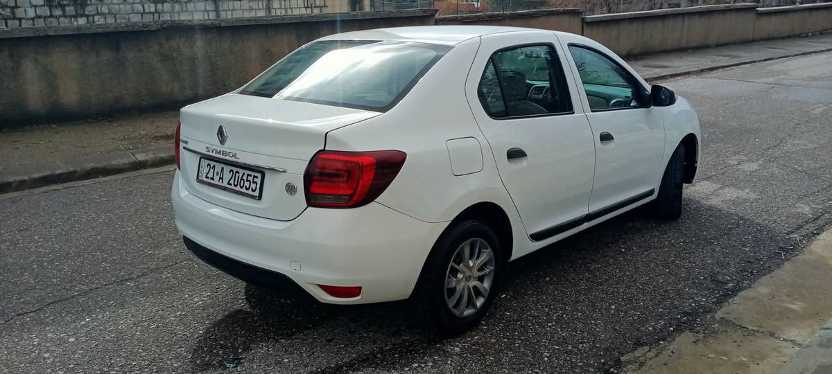 سلاوی خواتان لی بیت 
ئەم ڕینۆیە بۆ فرۆشتن مۆدیل 2018  سپی بە فری گیر ئۆتۆماتیک جوار کارە با  136 هه زار ڕۆشتوە گیرو مە کینە ی نە کراوە تە وە جرکەی تیدا نیە ڕەقەمو سە نەی هه زەی تازە یە نرخی 82 گەلایە سۆنە رە کەیم داناوە  *********** السليمانية, العراق
