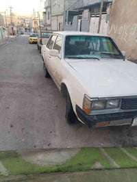 متاح كورونا موديل 81 جير محرك شرط والسعر 30   07518565026