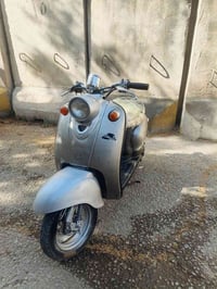 عندي عبدحليم كل شي بيلادي ربع هندر يشتغل سعر350الف 07709377429