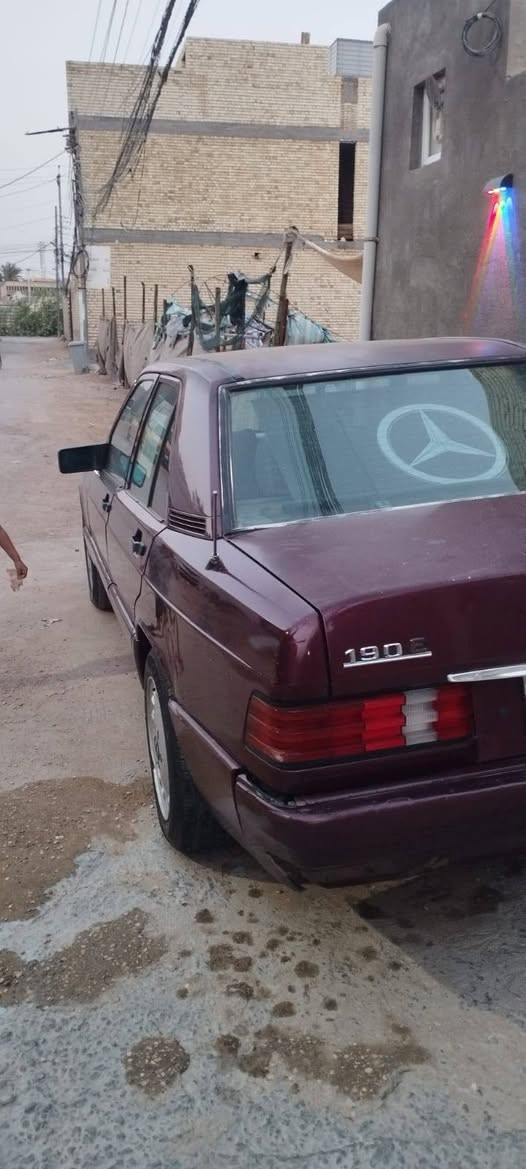 للبيع سيارة مرسيدس موديل 1991رقم بغداد محور محرك وكير ونجي مصبوغة عام للجمالية حدادية نضيف سيارة جاهزة مكان كربلاء 
السعر 45
***********
