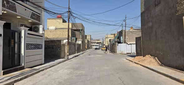 سلام عليكم مرخصةمديرالاكروب المحترم بيت هيكل 100متر  ركن 5ب20 عله ٣فروع قريب عله شارع المستشفى العام زراعي خدمات كامله تبليط ماء مجاري كهرباء انترنت مولد ذهبي شارع عريض كماليه حي السلام شارع المستشفى الجديد
***********
