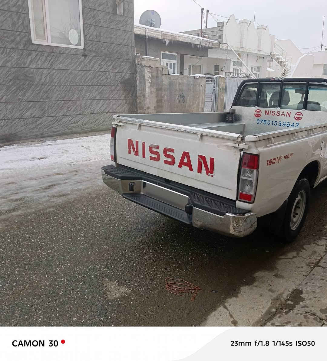 سڵاو نیسان تاک فرۆش 317هەزار چووە  سەیارەکە علوجە پێیوویست بەوەسف ناکا خۆی دیارە گێر مەکینە ئەکسل بەشەرت شووێین پێینجووێین ***********بەس تەلەفون مەکە بڵێ لەوەم هەیە بە40و45ئەگەر هەبوو لاوە خۆم ئەیکرم سەیارەی هی ماڵی خۆما باس بانزینی ئەوێ شتکە خۆی دیارە لەخزمەت هەموولایەکام
