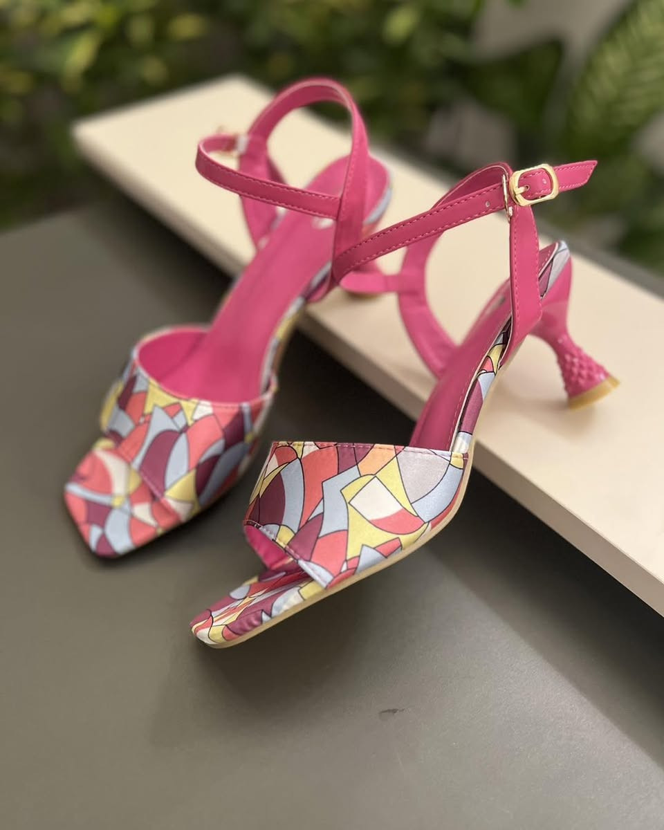 #جديد_موسم_العيد_

كولكشن صيفي

باربع الوان

القياسات من 37 لل41

للحجز والاستفسار يرجى مراسلة البيج عالخاص

توجد خدمة توصيل كافة محافظات العراق

بغداد 5 الف
المحافظات 6 الف


**إذا كنت صاحب هذا الإعلان وتريد حذفه لأي سبب، رجاءا أرسل رسالة إلى الدعم الفني**