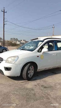 كياروندو 2008رقم ديالى مميز كيرمحرك جيدجدأ 2700ضررجاملغ 2وبنيد مصبوغ ت...