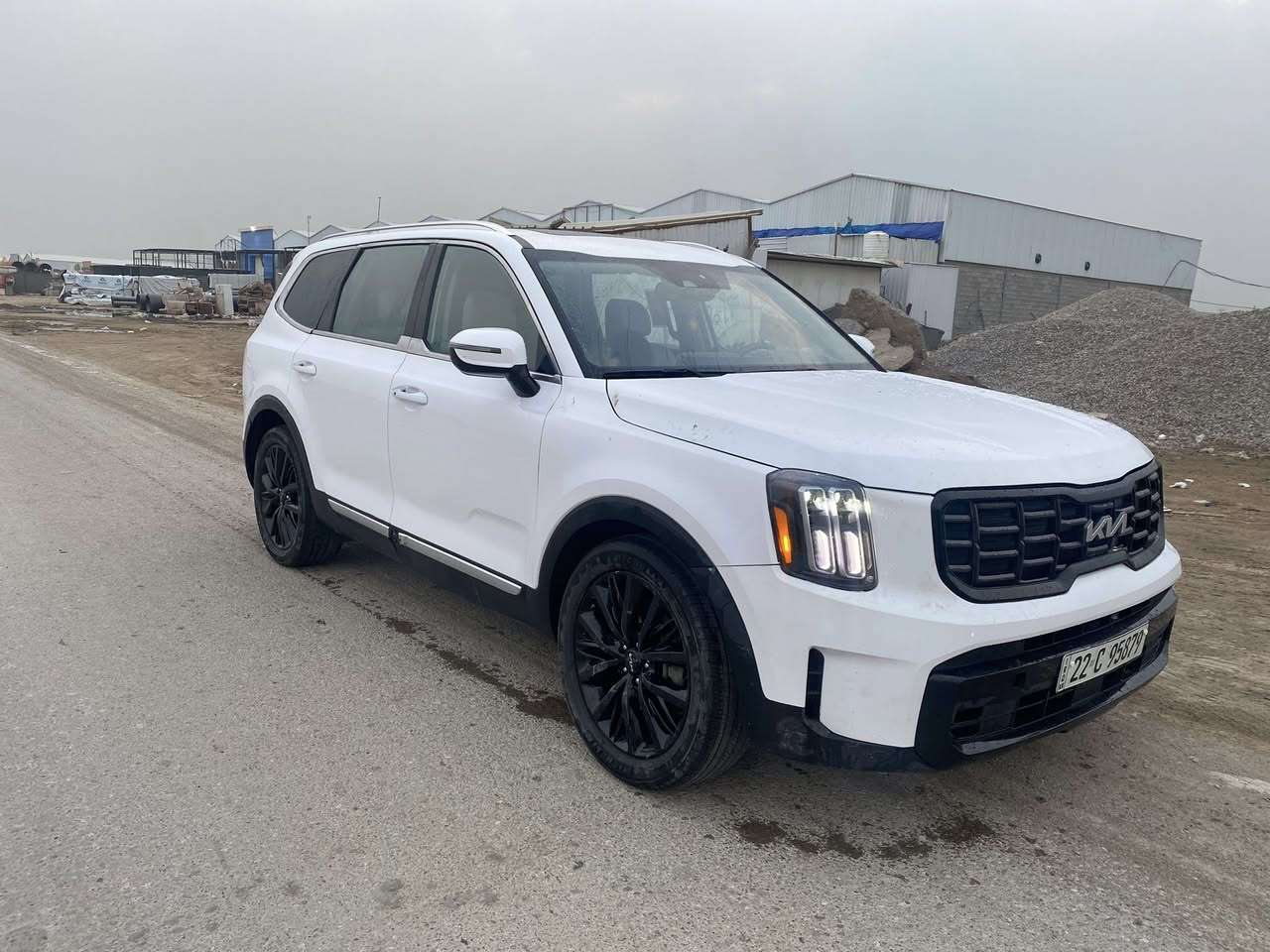 سلام عليكم من رخصت الادمن المحترم 
كيا تيلورايد امريكي مديل ٢٢ فول للخير اعلى الموصفات صور الحادث بل نشر 
سياره صار بيها حادث بل عراق قبق جنطه وجملغات صبغ قبق جنطه مدل سيارة ماشيه ٨٨ 
جاهزة من كلشي تحويل او وكاله عليه 
مكان سياره بغداد شعب السعر ٢١٠ وبي مجال 
***********
