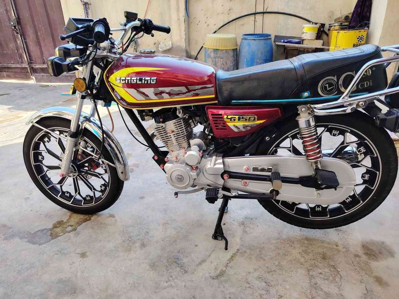 اسلام عليكم دراجه سيفان 2024كفاله عامه دراجه ماشيه 6الف فقط بعدها كارتون مكفوله من كل عيب كهربايات كامله كل نقص وعيب مابيهه تجي تفحص وشوف أوراق كامله سويجات ثنين دراجه سبانه مامدود السعر 700بيهه شي بسيط حك جيتك اتصال ***********مكاني بعقوبه المفرك
