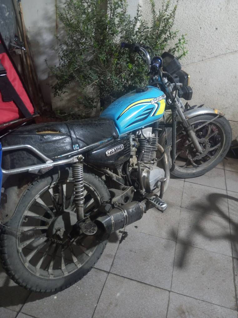 السلام عليكم دراجه ايراني 5 كير نكره بكل وقت بيه نواقص مثل ماموضح بصور دراجه عله وصخه ومستعجل عله بيعته ب 300 الف بغداد, العراق


**إذا كنت صاحب هذا الإعلان وتريد حذفه لأي سبب، رجاءا أرسل رسالة إلى الدعم الفني**