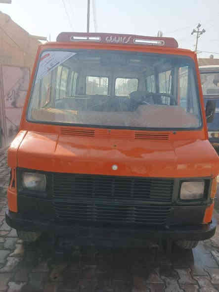 مارسدس خرسه كير محرك كيه بنكو ٢٠٠٧ مال خطوط ٢٠ نفر رقم واسط احمر سياره بدون تحويل معمر جديد تخم تاير جاهزه ماتصرف عليه كلشي وين اهل الخطوط السعر ٢٠ وبيه مجال *********** مكان سياره واسط
