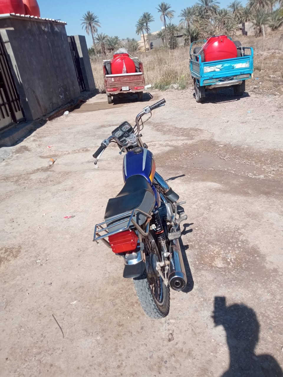 سلام عليكم دراجه ارشه تعمير غراض نامه موديل 18 دراجه خير من الله نضيفه شوفت عينك كهربائيات كله شغاله كلك كلك السعر 350وبيها مجال قليل عنواني حله ابو عجاج  يل اتصال واتساب
***********
