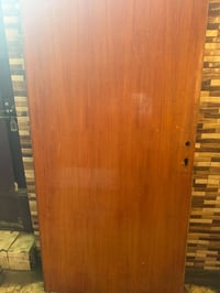 للبيع القياسات عرض 87 سم ارتفاع 195 بيبان خشب عدد 3  سعر الواحد 35 الف...