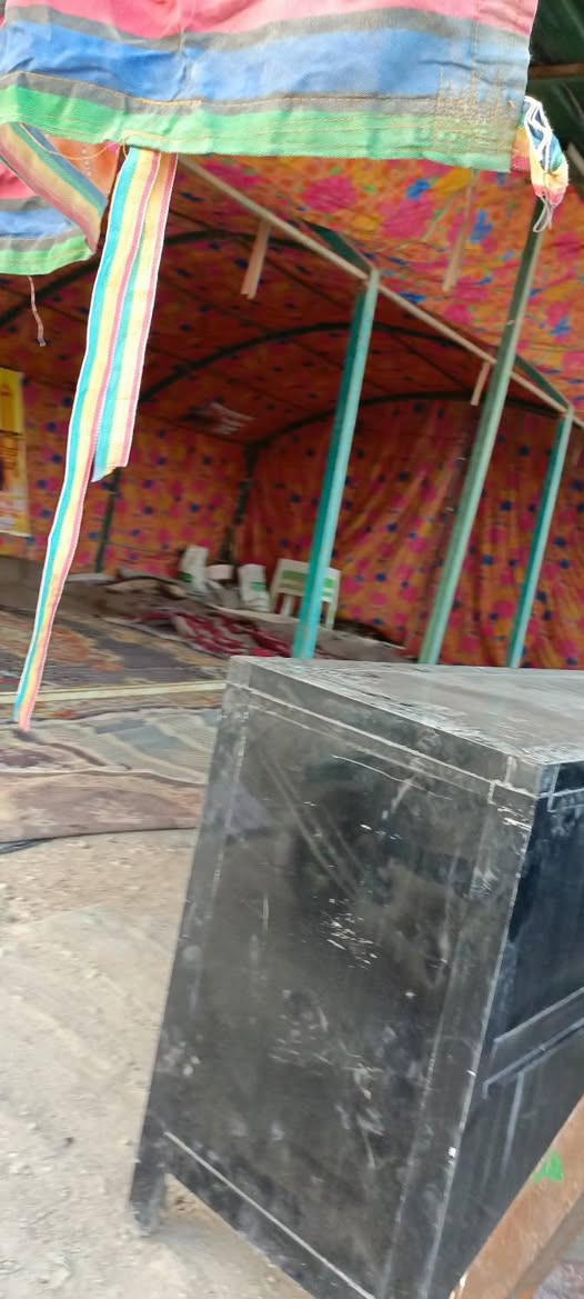 سلام عليكم نص جادر البيع الاستفسار الاتصال ***********

