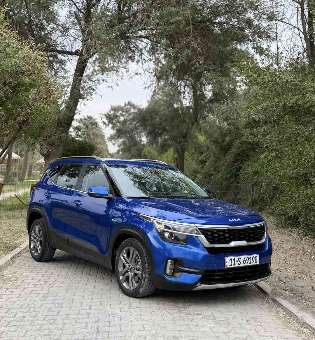 السلام عليكم
كيا سيلتوس S
موديل : 2021 
ماشية : 40 الف 
المواصفات 
شاشة 
كاميرا 
تحكم ستيرن جهتين 
كروز سرعة 
فور ويل 4*4
كشنات تدفئه 
المكينة 2000 دوش 
رادارات 
تحديد مسار 
قيادة ذاتية 
لد امامي 
بلوجكتور لد 
ويل كب كروم 
اشاير بالمري 
انظمة قيادة( SPORT. ECO )
(رقم بغداد الجديد مشروع وطني بأسمي )
الحادث : جاملغ امامي فقط . ( صور الحادث + السونار مرفق )
السعر : 139 وبيها مجال بسيط 
العنوان : بغداد الكاظمية قرب مرور الكاظمية معارض جكوك معرض الرحمن . 
للاستفسار 
عبدالرحمن 
 ***********
 ***********
