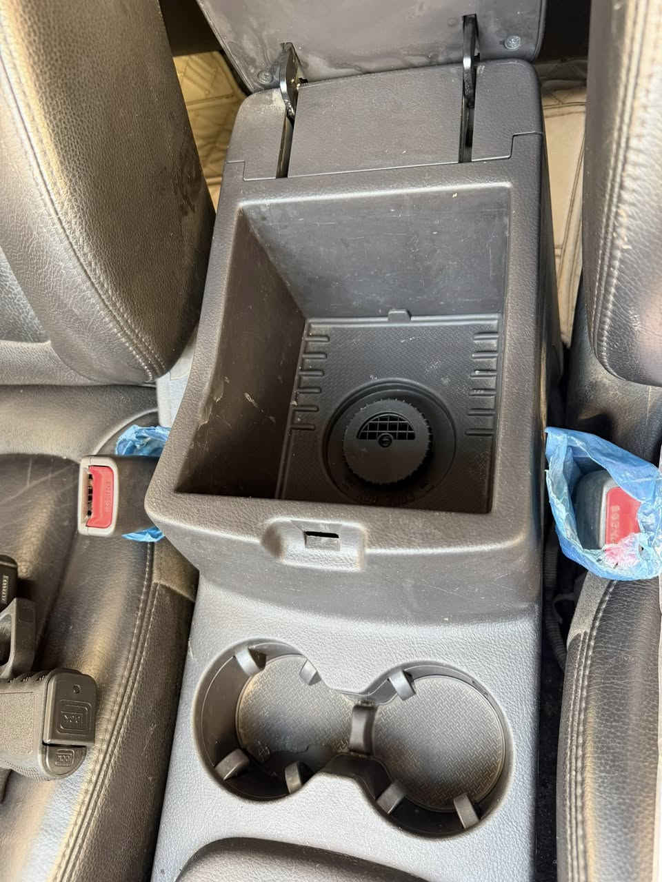 وين الي يدور جديد
السعر 55 $
سنتافيا كاز بلاد مكصوص 7 راكب مديل 10 متؤمه ع 9 
حصة وقود بكل محطه
فول كشنات جلد تدفئه وتبريد ثلج تحكمات استيرن ثلاجه قفل سرعه كلشي شغال تخم تاير شاشه حساسات خلفيه كامره دواره اشاير ترحيب نظام ايكو انسى صرفيه دشبول بالكارتون دواخل جديده
البصره
***********
