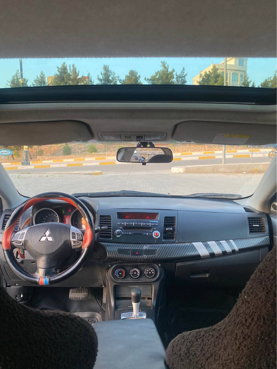 سەرەتا بە ناوی خوای گەورە و میهرەبان

مسیۆبۆشی لانسەری قرش
مۆدیل ٢٠١٠
رەنگی ڕەشی قەتران
مواسفات خلیجی فول فول مواسفات قەپات سڵایدە و کوشن جڵد و چوار جام کارەبایی و ئۆتۆیە و بەسمەیە و سوکان ڤۆلیۆم و تەعدید سرعە و گیر تۆماتیک و دەبل گیر و سپۆرت و گیر لەسەر سوکان و دەبل گیچ و دەبل ایرباگ و لایت ئۆتۆیە و مەکینە مەرخوب (٢٠) و حاسەیە و سیستەمی ABS و زۆر مواسفاتی تر..!
نموونە لە جوانی و پاکی
گیر و مەکینە و کارەبایی و تەبرید و تەقە و رەقە و تندوتۆلی بەشەرت
مەکینە مەرخوبە مەکینە (20)
٣ پارچەی پیشەوەی بۆیاخە لەسەر ساخی بێ دەعم و بێ لێدرانە
پیش و دوای کەپسە و سەقف و شان و چواردەوری شوشەیی
٤ تایە و ویلی لۆکی بیلادی لە ژێرە
رەقەم و سەنەوی و ژینگە و بانی تا کۆتایی ٢٠٢٩ تازەیە و بە ناوی خۆمانەوەیە
ناو دەری زۆر جوان و پاک ماوەتەوە
ماڵی دۆستە و دیناریک مەسروفی نیە کامل سێرڤس کراوە رۆنی گیر و رۆنی مەکینە و کامل شلەمەنیەکانی گۆراوە
بۆ عەیب و عار مەسروف پرسیار مەکە.!
شوین// هەڵەبجەی شەهید
سعری// ٧٨ گڵا و مجالیکی برایانە

ئاسیا// ***********
کۆرەک// ***********

واتساب و ڤایبەری لەسەرە.! حلبجة, السليمانية
