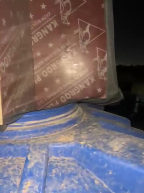☀️ ودّع حرارة مياه التانكي في لهيب الصيف!
هل تعاني من مياه الخزان الساخنة؟ الآن، صار بإمكانك الاعتماد على مياه التانكي بكل برودة وراحة وبطريقة مبتكرة ومضمونة 100%.
✨ مميزات المنتج:
تبريد فعال ومضمون: يضمن لك مياه منعشة طوال اليوم.
حماية كاملة: يحتوي على شبك حماية مدمج يمنع دخول الأتربة، الغبار، أو سقوط الأجسام الغريبة داخل الخزان.
سعر تنافسي: فقط 18 ألف دينار للقطعة الواحد.
🚚 عرض خاص ولأهل الناصرية فقط:
التوصيل مجاني بالكامل داخل مدينة الناصرية.
الكمية محدودة جداً.. سارع بحجز قطعتك الآن قبل نفاذ الكمية


**إذا كنت صاحب هذا الإعلان وتريد حذفه لأي سبب، رجاءا أرسل رسالة إلى الدعم الفني**