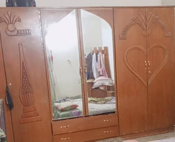 غرفة نوم صاج للبيع الاتصال ***********
