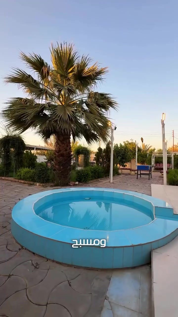 مزرعة الربيعي في قضاء بلد📍
مساحات خضراء 🏝️  
مسبح للكبار ومسبح للصغار🏊‍♀️
 دار مؤثثة بالكامل🏡
 مكان خاص بالشواء 🍗
للحجز المسبق ***********
