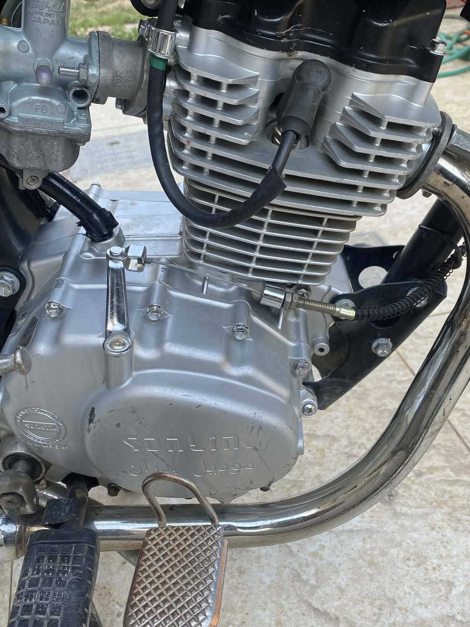 سلام عليكم 
دراجه ايراني موديل ٢٣ للبيع نضيفه كل عيب مابيها نشطه 
كهربائيات شغال فقط اشاره وحده ماتشتغل + هورن باقي شغال محرك نضيف مامفتوح بس قبق فيلس مفتوح صالنصه نجمه صوت 
السعر٤٧٥ بي مجال للطيبين🤍


**إذا كنت صاحب هذا الإعلان وتريد حذفه لأي سبب، رجاءا أرسل رسالة إلى الدعم الفني**