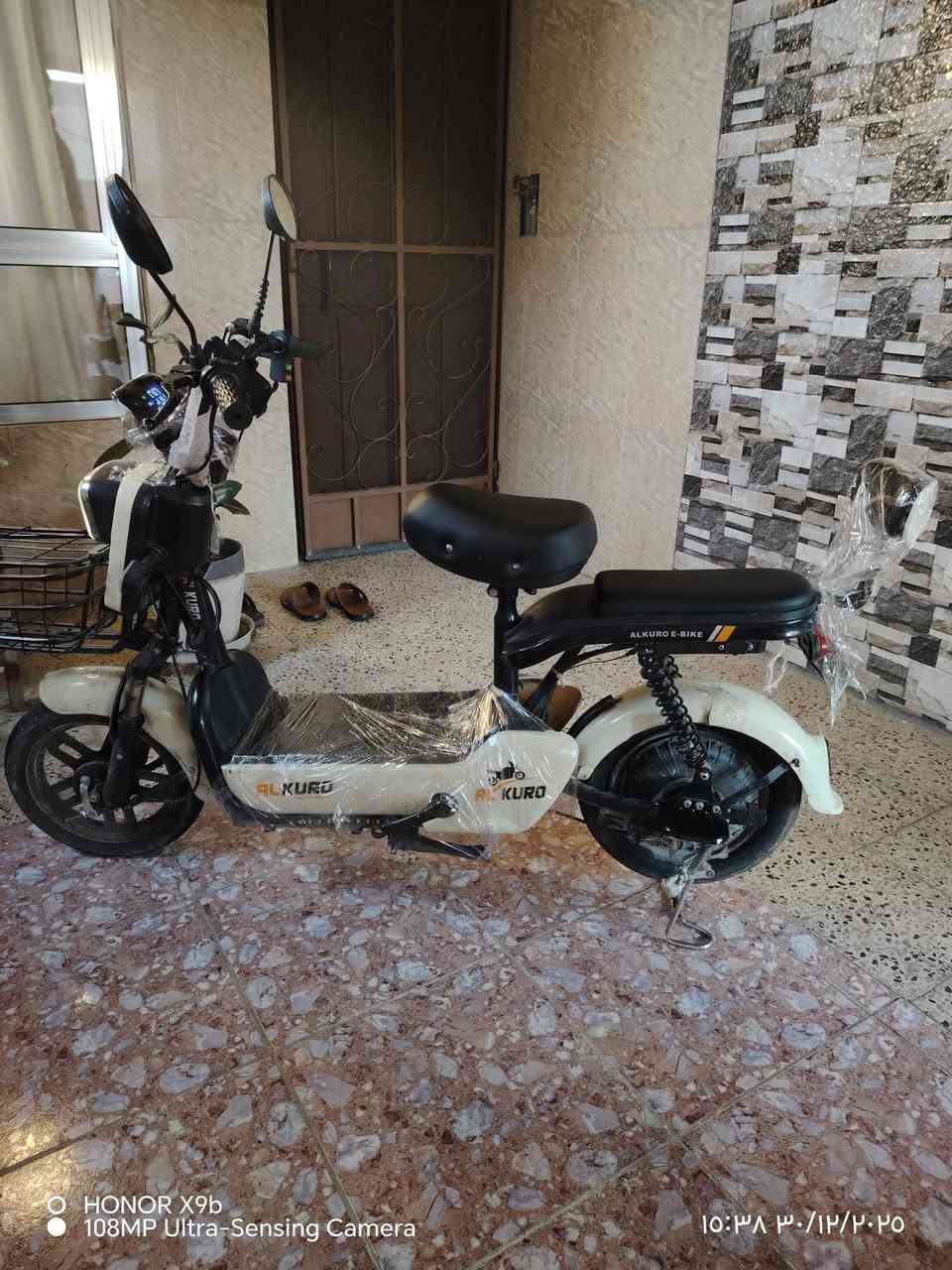 اسلام عليكم بايسكل شحن للبيع حجم 14 موديل 2025 بصمة وسويج وكارت سعر 265 وبي مجال  مكان كركوك شراي دك على هاذ الرقم ***********
