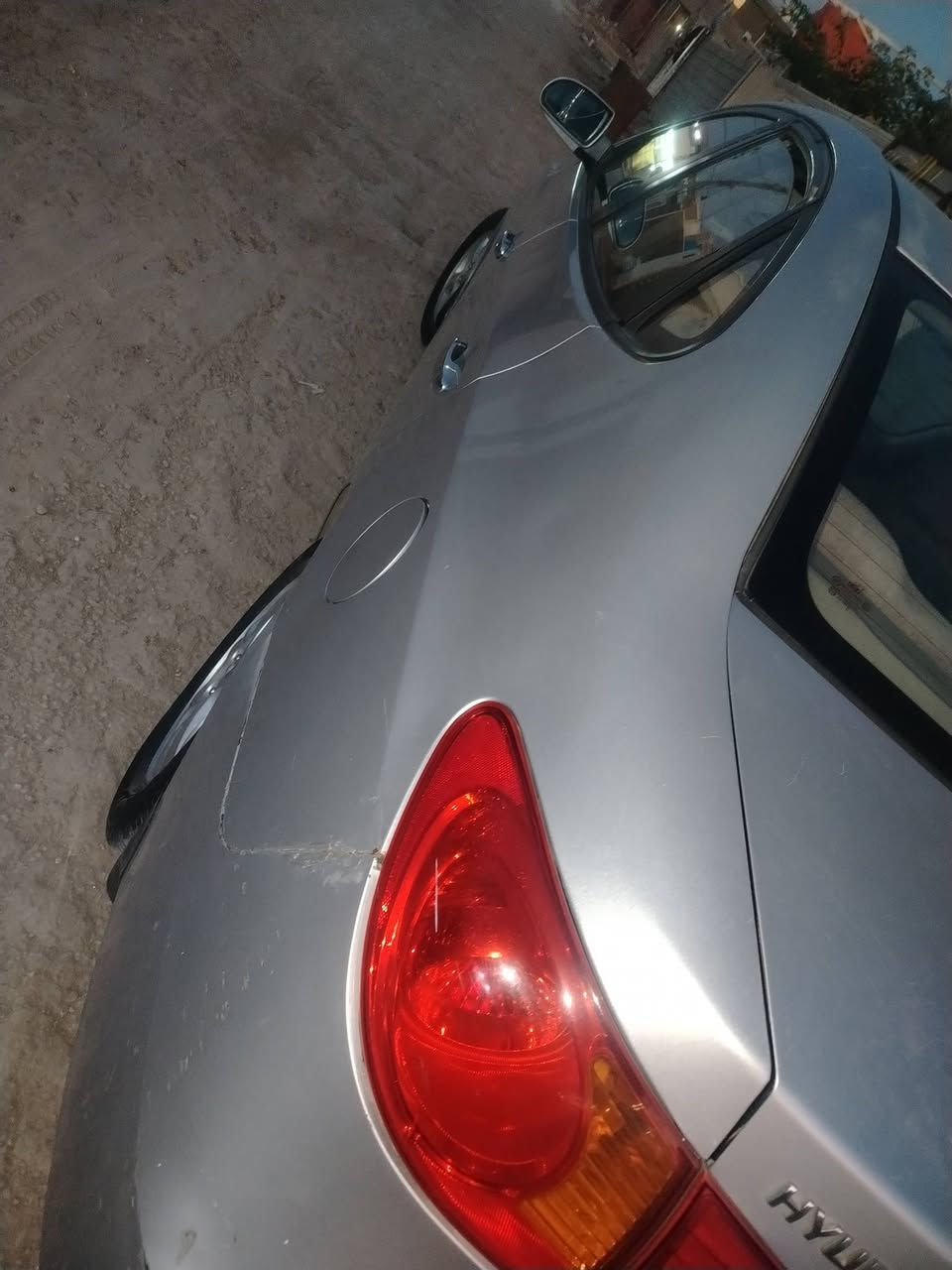 النترا ٢٠٠٩ بغداد محرك ٢٠٠٠ السياره بيه تبديل جاملغ وبنيد لانه بيه جراد بيه جاهزه من كلشي السياره مال جناي الشراي يتصل ***********@@
