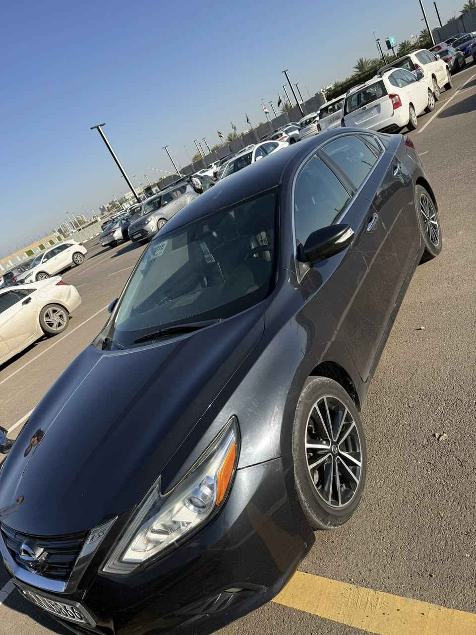 التيما 2018 SL اعلى فئه فول مواصفات عدا الفتحه
رادار امامي 

رادار جانبي 

اشاير بالمري

تشغيل عن بعد

اوتو بريك 

لون نيلي 

كشانه كهرباء 

كشانه تدفئه

حادث امريكا بارد فقط 

بالعراق جاملغ خلفي فقط 

السعر 122بي مجال

مكان السياره بغداد/ فلوج

واتس او اتصال ***********
