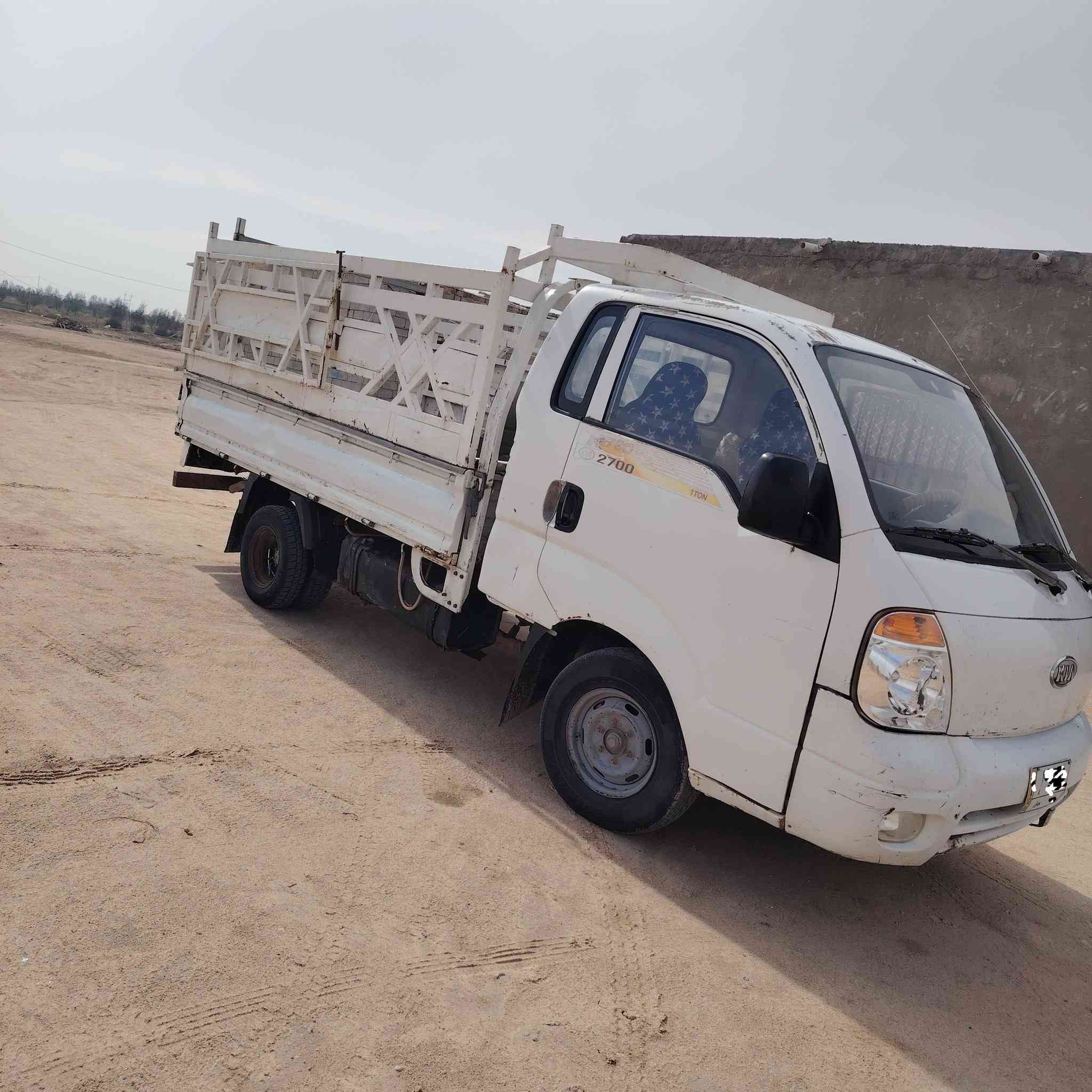 السلام عليكم 2007 للبيع كفاله عامه مشروع وطني حداديه طقم تايرات مكانه عمود  270 ***********
