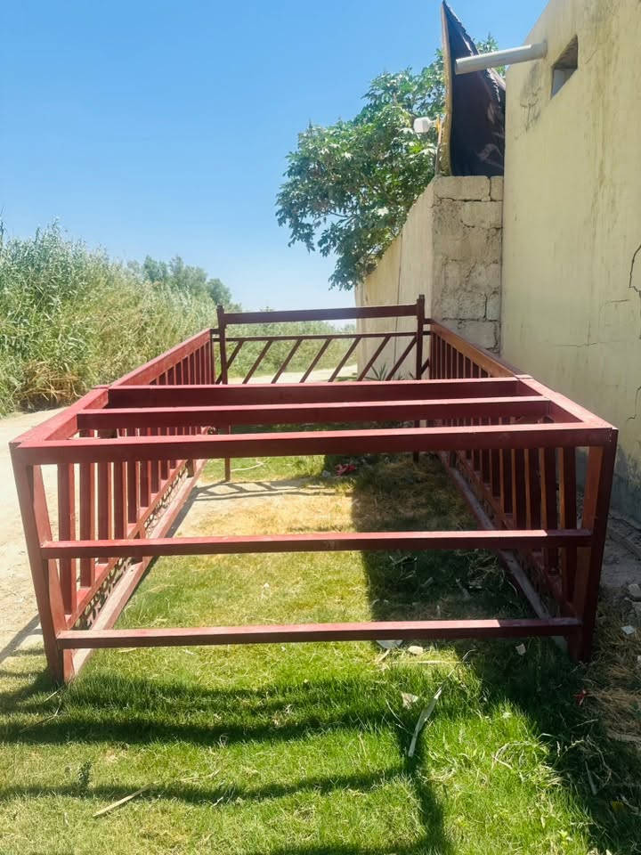 للبيع محجر كيا حديد رقم واحد نظيف 100‎%‎ استخدام قليل ، السعر 400 وبي مجال للشراي
عنوانه جبلة قريب ع السوك ***********
