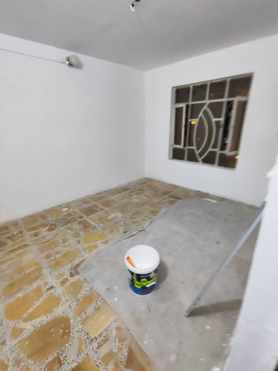 للايجار شعب شارع الصحه 60 متر 3نوم ومطبخ وستقبال ***********
