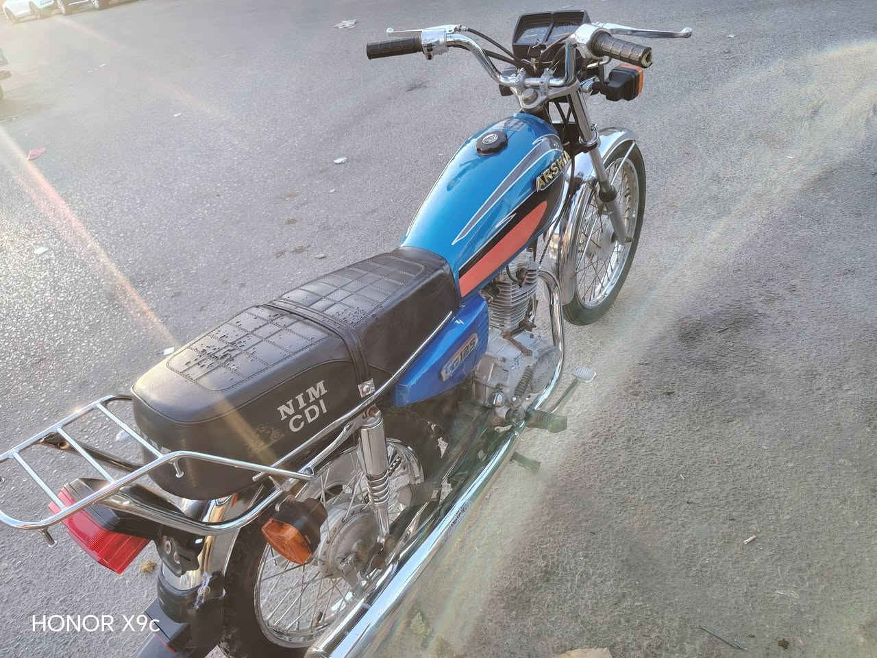 دراجه للبيع اربعه كير 21 كلك مكفوله عن سرقه مامتواجد عل فيس ***********
