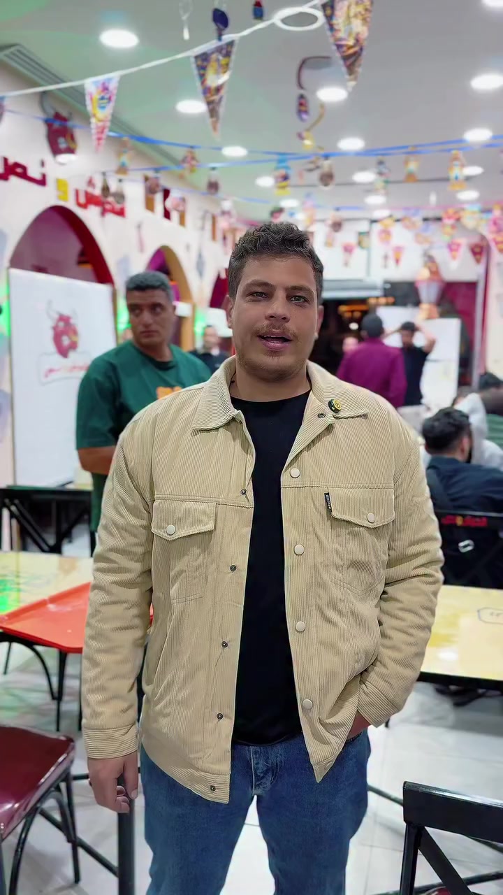 لما فطارنا يحسسك إنك وسط أهلك يبقى إحنا وصلنا لهدفنا 
مستنينكم دايماً في الحرش ونص😉

#الحرش_ونص #الرياض #اكله_حرشه #فطار #رمضان_يجمعنا


**إذا كنت صاحب هذا الإعلان وتريد حذفه لأي سبب، رجاءا أرسل رسالة إلى الدعم الفني**