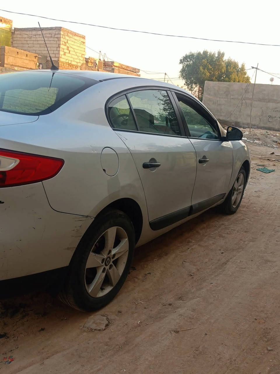 السلام عليكم سياره رينو للبيع مكفوله من الضربه والتبديل والصبغ مكينه وكير كورولا مكفولات موديل 11 مشروع وطني  مكان ديوانيه للاستفسار الاتصال
***********
***********
