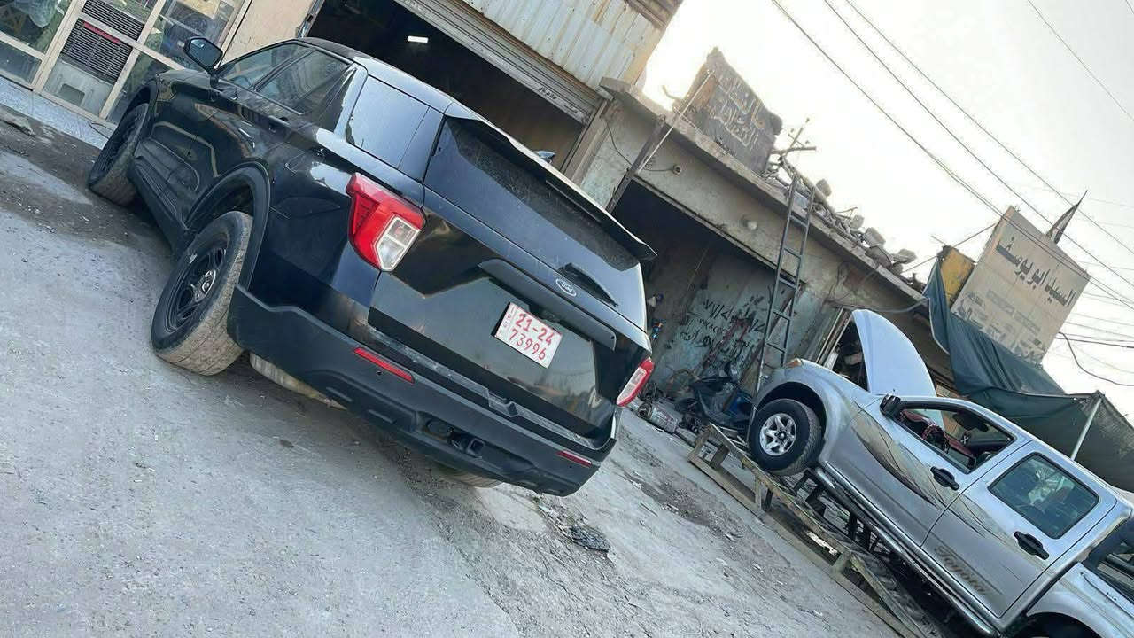 فورت اكس بلور بوليسي موديل 2022 الرقم شمالي المحرك ستة سلندر بيها القمارة مبدلة والصندوق القمارة بدون التكم وصندوق الخلفي مكانها  بغداد السعر160
***********
