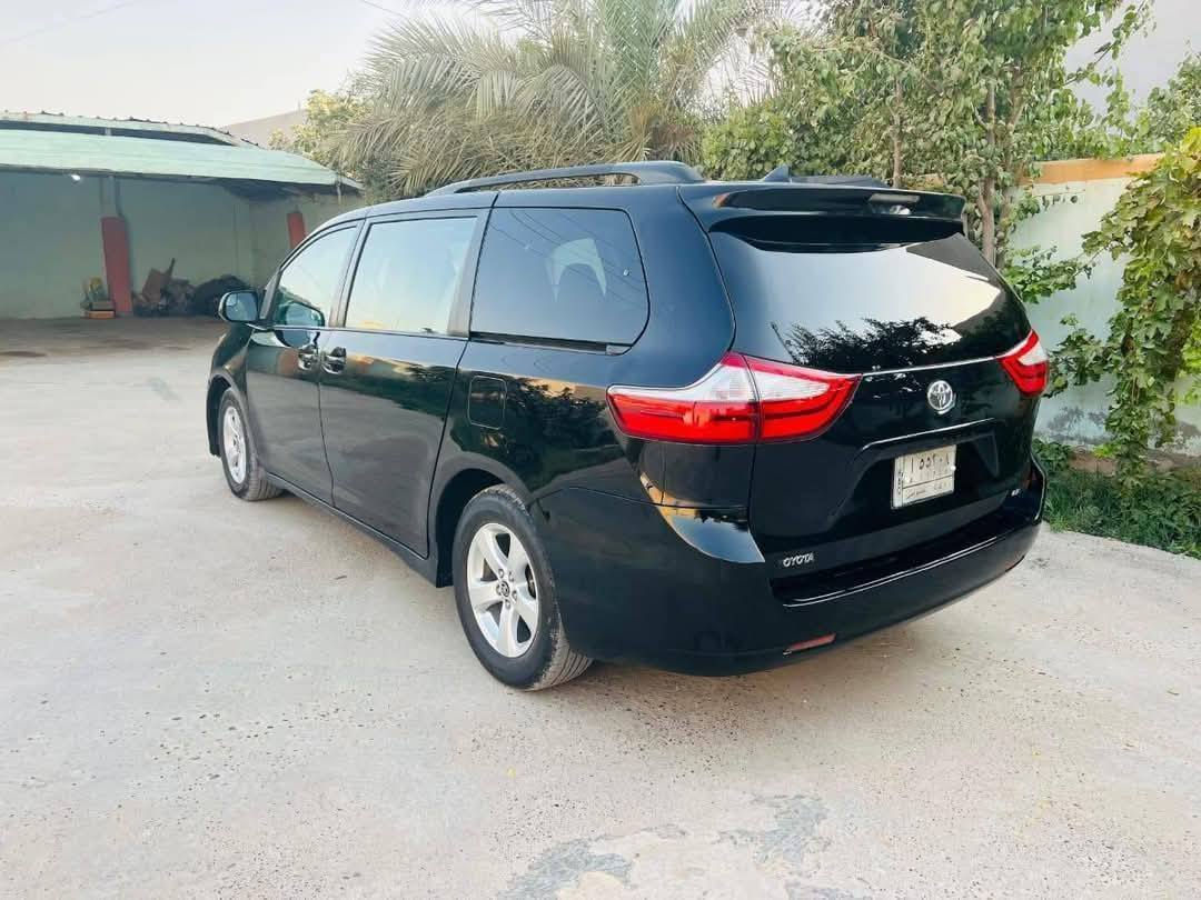 للبيع او مراوس  حسب القناعة 
سينا 2020 Le رقم كركوك تحويل مباشر
سنوية ٢٧  
ابواب كهرباء محرك V6 بردات كشن السائق كهربائي شاشة كاميرا خلفية 

ضرر ثلاث قطع 
(جاملغ خلفي يمين وباب صندوك) (جاملغ امامي يسار  ) 

السعر 210  بيها مجال بسيط 
الاتصال 
***********
***********
صلاح الدين الشرقاط اسديرة :
