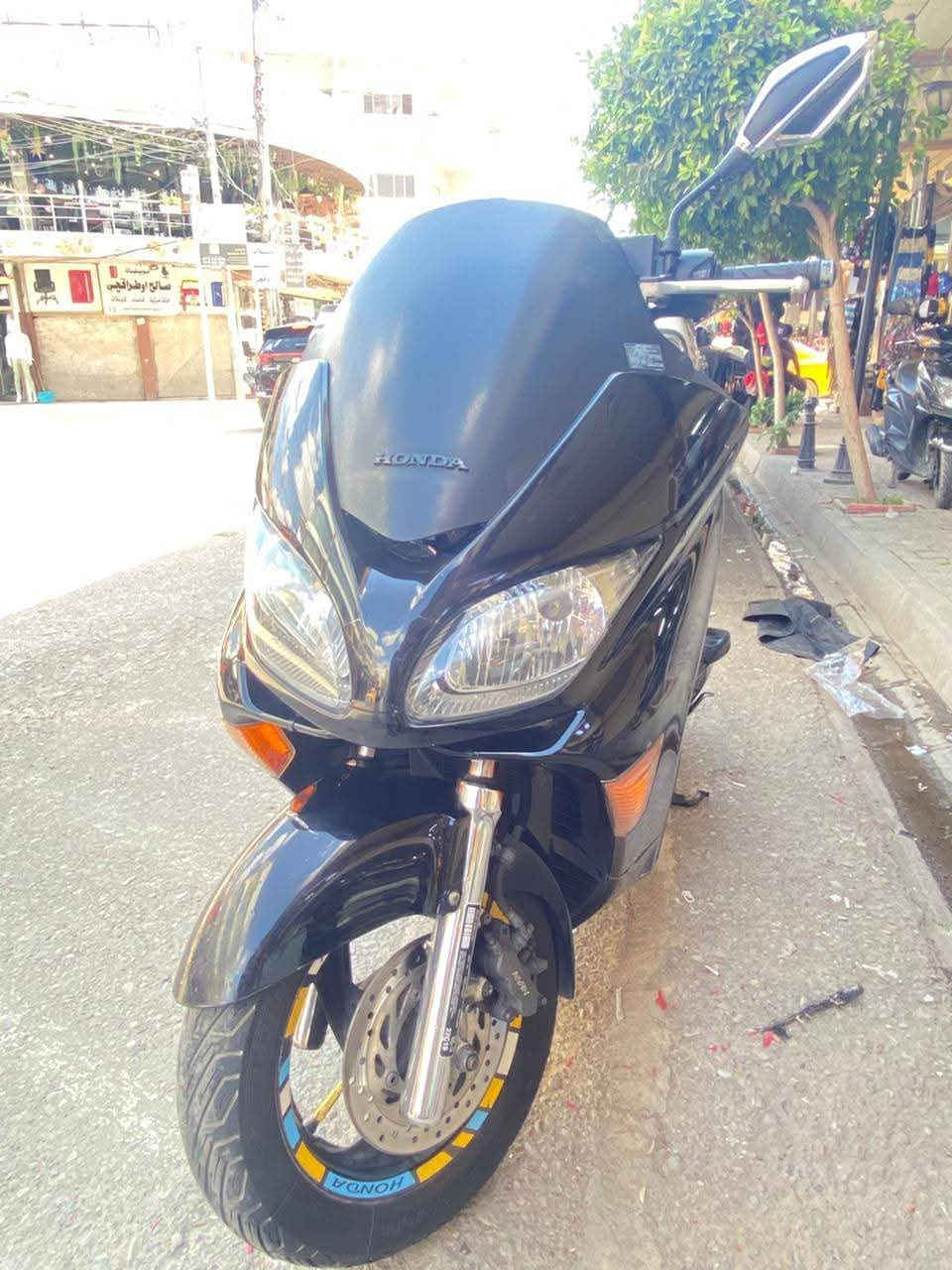 فورزا 09 محرك مامفتوح شرط نظافه 100 /100 اوراقه كامل سعره 1250 ***********
