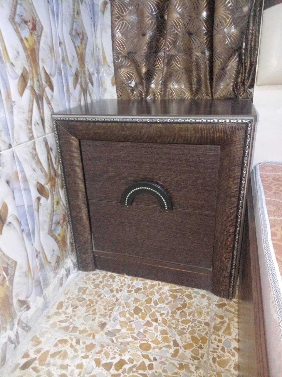 غرفة نوم تركي للبيع 5قطع  نظيفه اخت الجديد السعر 400


**إذا كنت صاحب هذا الإعلان وتريد حذفه لأي سبب، رجاءا أرسل رسالة إلى الدعم الفني**