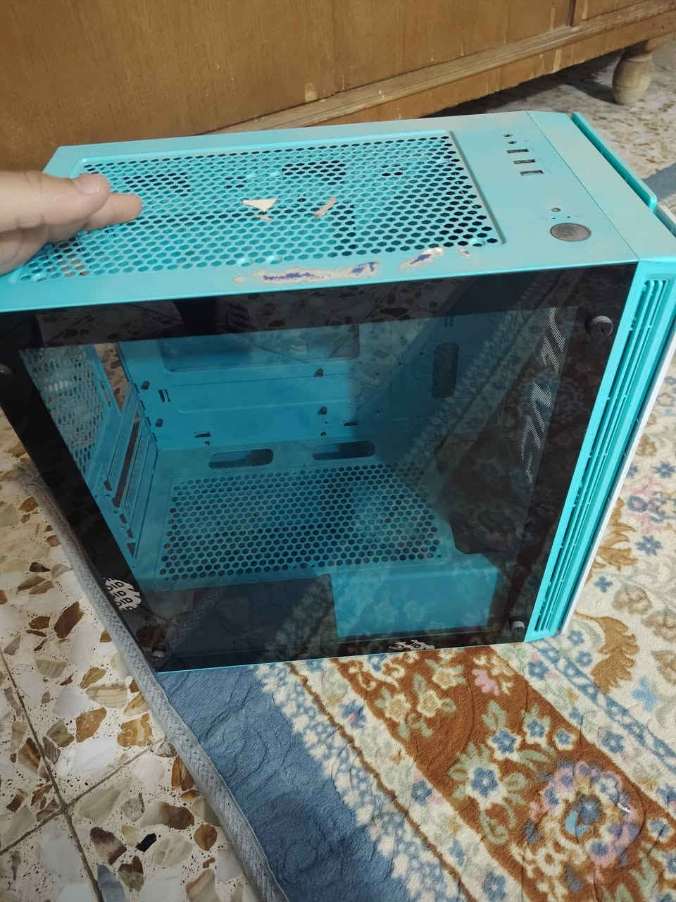 كيس mid
يعني ياخذ بوردات  صغيرة مو atx

وكروت ثنين ١٦٦٠ و الثاني قديم  يطلعن صورة فقط بايوس بعد تثبيت التعريف تروح الصورة مااعرف شنو مشكلتهن  هن ياخذوهن للعرض فقط

الكيس والكروت ثنينهن سعرهن 65 الف بيهن مجال قليل

ماعندي توصيل) مكاني فلكة حي النصر بغداد)

 *********** واتساب رسائل فقط
