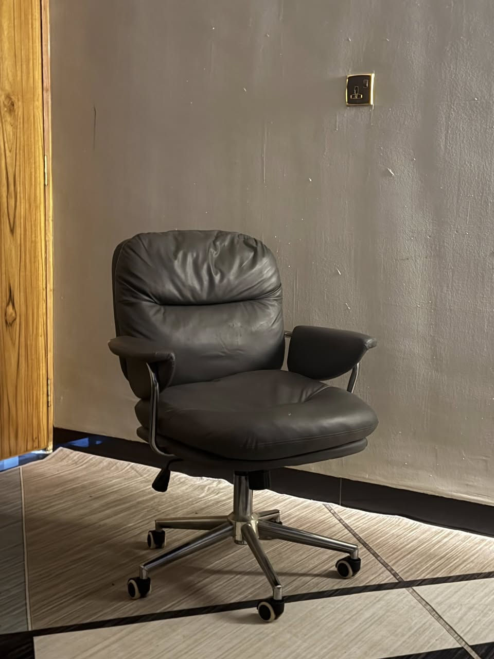 السلام عليكم 
عندي Pc كاملة للبيع مونيتر وكيس ويوبي اس وماوس وكيبورد وحته كرسي 
Gtx 1660 s
I5 11400
16g
Ssd 512
الشاشة من شركة vortex 165hz
السعر 750 الف يعني والله متلقون هيج سعر بالسوق 
*********** المواصفات كاملة ولصور كدامكم الي ميشتري ليتعبني ويتعب نفسه
