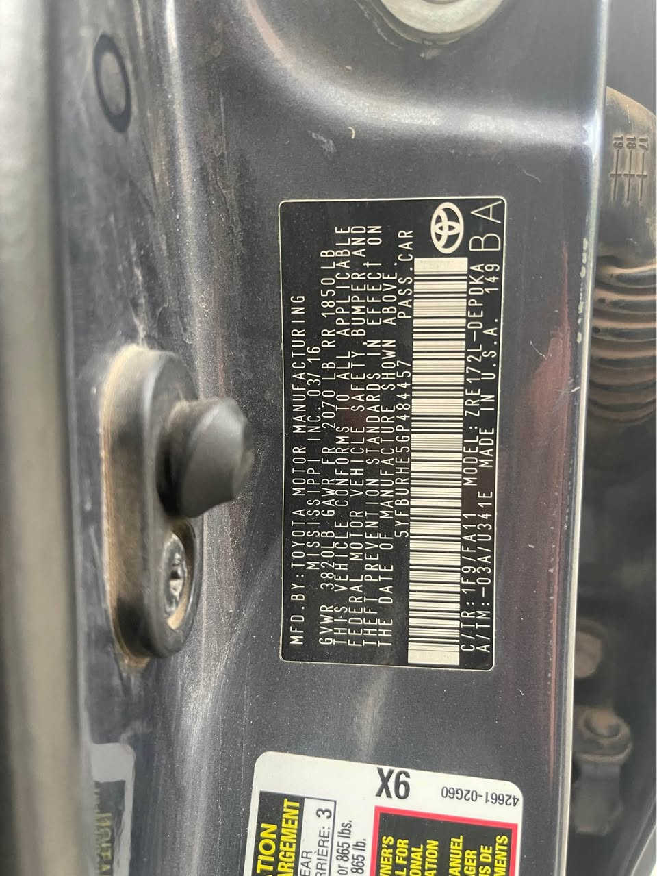 تۆیۆتا کرۆلا 
مۆدێل ٢٠١٦
مواصەفات S
گێڕ ئۆتۆماتیک 

بۆیاخ کامل نییە بە کامل بۆیاخ ئەیفرۆشم ( دوو چەمەلەغی دواوە صنوق دەرگای دوای سایەق ) ئەمانە بۆیاخ نییە باقیات بۆیاخە پێشی لای سایەق قرچێکی هەیە 
لای سەکنی پێوەیەتی تکایە تەفاصیلم نوسیوە بە کامل بۆیاخ ئەیفرۆشم

گێڕ و مەکینە و تەبرید و تەقە و ڕەقە و کامل بەشەرت ئەیفرۆشم بێ عەیبە

سەنەوی بەسەرچووە لە کۆتایی ٢٠٢٣
١٣٤ هەزار میل ڕۆشتووە
ڕەقەم شانصی دانراوە لە ڕەسمەکاندا

هەموو گیانی بەشەرت
لەسلێمانییە ناو شار
سیعری ٨٨ گەڵا و معامەلەیەکی زۆر زۆر کەم تکایە ( سیعری کورت لێ مەدە چونکە معامامەلەی زۆر کەمە )

***********

بەناوی خۆمەوەیە و چەن ساڵە لای خۆمە .
ئەم ئەکاونتە تەنها بۆی دابەزاندووە . السليمانية, العراق
