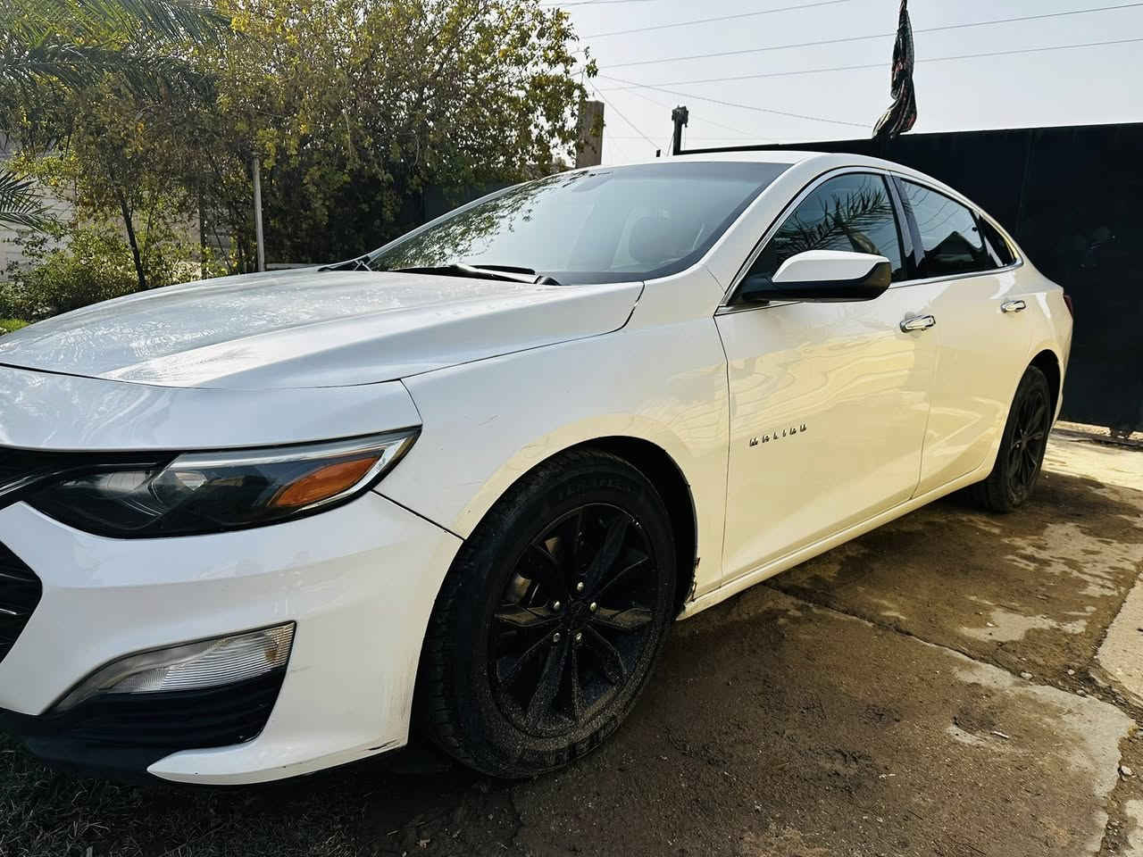 ماليبو 
الموديل 2020 نجف بسمي وين ميعجبك احولك 
الظرر : جاملغ وبنيد بدون شواصي راس البراكيت من يم الدعامية شويه بيه ومعدل ومصورة اني ومرفع الصور وضرر جانبي شخوط  باب الخلفي والجاملغ الهلال مالته بدون تعديل وموجودة صورة 
المواصفات :بصمة ابواب وجنطة 
كشن كهرباء السائق
كشنات جلد احمر عمل 
كشنات جلد 
كشنات هيتر 
تبريت مناخين منفصل /قطعتين
شاشة جبيرة مع كامرة دوارة 
لايت زنون عالي وناصي اصلي اني مسوي وكالة
البك لايت لد هاليوجين 
كير جديد شادة بيدي 
تخم تاير جديد باتري جديد
دسكات امامي خلفي جدد 
صدر الامامي كله جديد مع درايم شفت جدد اصلي وكالة اذاين المحرك جدد وكالة شادهم 
ادامه كامله للسيارة 
……….
السعر :120
العنوان :بغداد الدورة 
الرقم :***********
