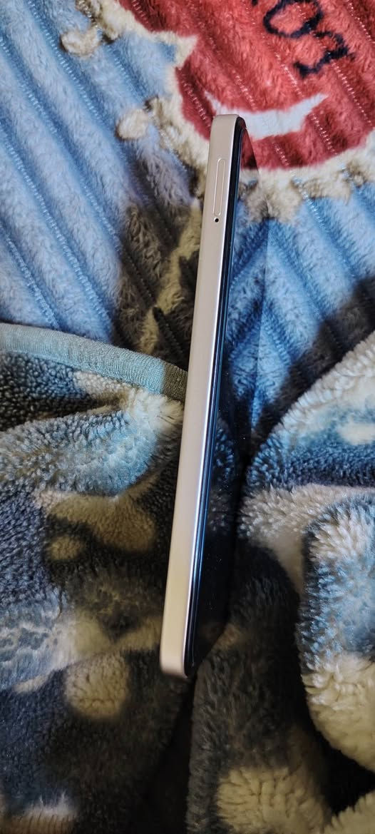 سلام عليكم جهاز للبيع اسمه انفنكس ذاكره 64 بطاريه 5000 مكفول لا مصلح ولا بي شي صاله شهر من جبته  كرتونه وشاحنه وسمعات اصليات ملاته موجودات السعر 125 وبي مجال مكاني نجف حي الميلاد رقمي ***********
