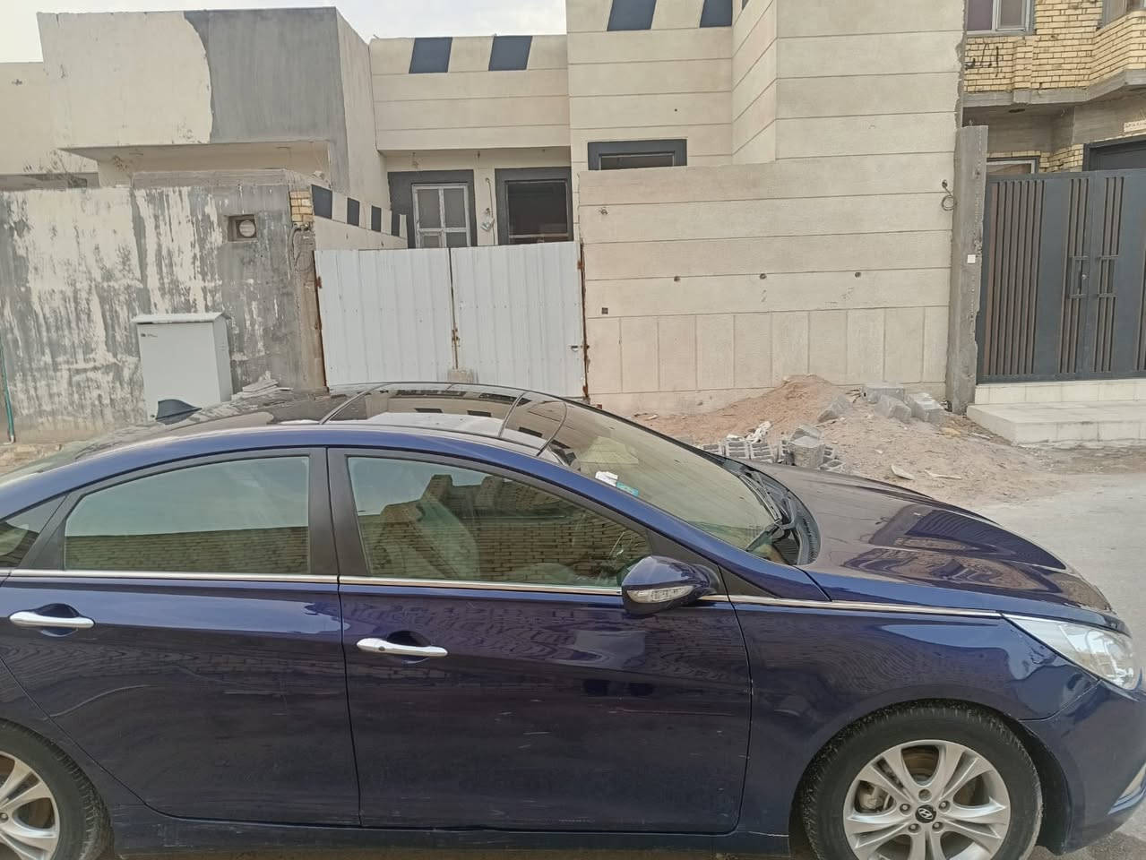 اللهمً صل على محمد وآل محمد
سوناتا موديل 2013 فول مواصفات بانوراما بصمه كشنات جلد وكهرباء لمتد وارد امريكي حادثها جاملغ امامي ايمن نفسه مصلح وراجع ممتغير بيه اي قطعه مكينه وكير وتبريد فوق الممتاز حداده 70‎%‎ السياره احلى من الصور ارقام جدد وهزه جديده المكان بصره السعر 98 وبيه مجال ***********
