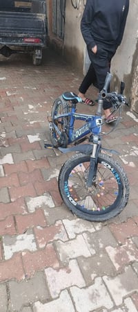 إسلام عليكم باسكلات للبيع بس التايرات نازلات هوه السعر45 .07745197066