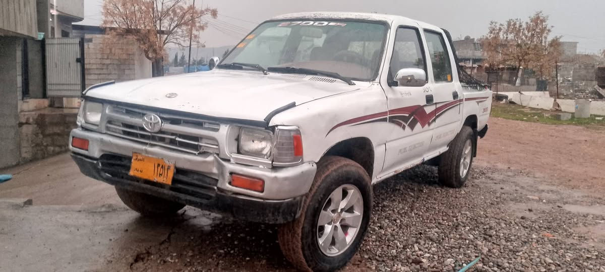 تويته قفلى13گه لا بؤمه عمه ته له فؤن مه كه گير ومه كينه ى به شه رته سه ياره كه هجيى نيه بى سه ره تايه. مالى مه ده نى به شه رته مالى كاسبيه شوين جم جمال *********** شمشمل, السليمانية
