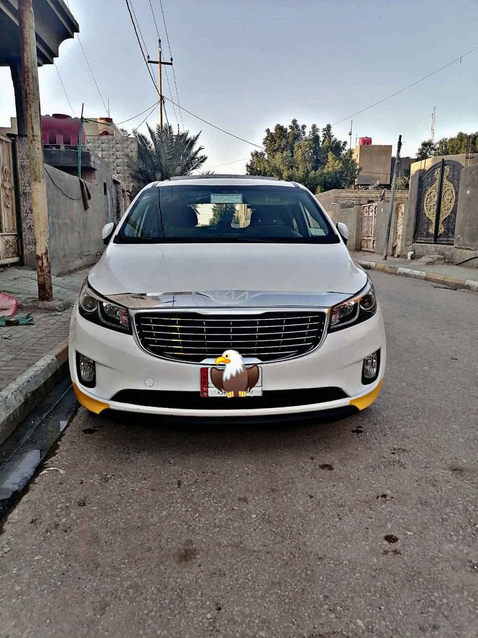 السلام عليكم كيا سيدونا للبيع موديل 2018تكسي رقم بغداد وارد امريكي نص فول امرايات شفط كامره دواره شاشه كبيره كشن السايق كهربائي تدفئه كشنات لد نهاري مكان السياره السماوه السياره جهازه من كلشي حداديه مكينه خير من الله السعر 210وبيه مجال الرقم ***********

