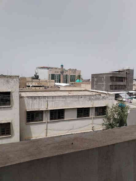 شقه للايجار سوق بعقوبة قرب فلكه الفاروق مقابل مدرسه المراه غرفه نوم وحده وهول ومطبخ كبار وجديده عائله فقط السعر 200الف ***********
