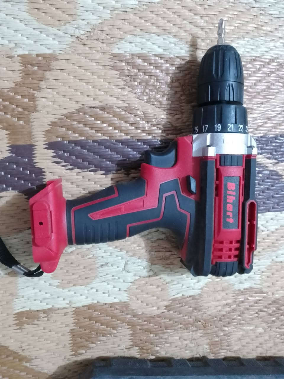 دريل باله كامل مع ملحقاته شحانه وبطاريتين 
السعر 35


**إذا كنت صاحب هذا الإعلان وتريد حذفه لأي سبب، رجاءا أرسل رسالة إلى الدعم الفني**