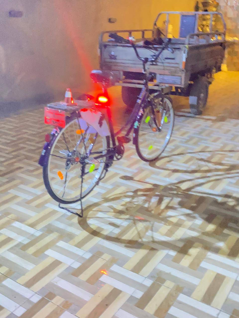 سلام عليكم بيسكل للبيع
حجم 26 المكان ناصرية مركز 
رقم الهاتف ***********
