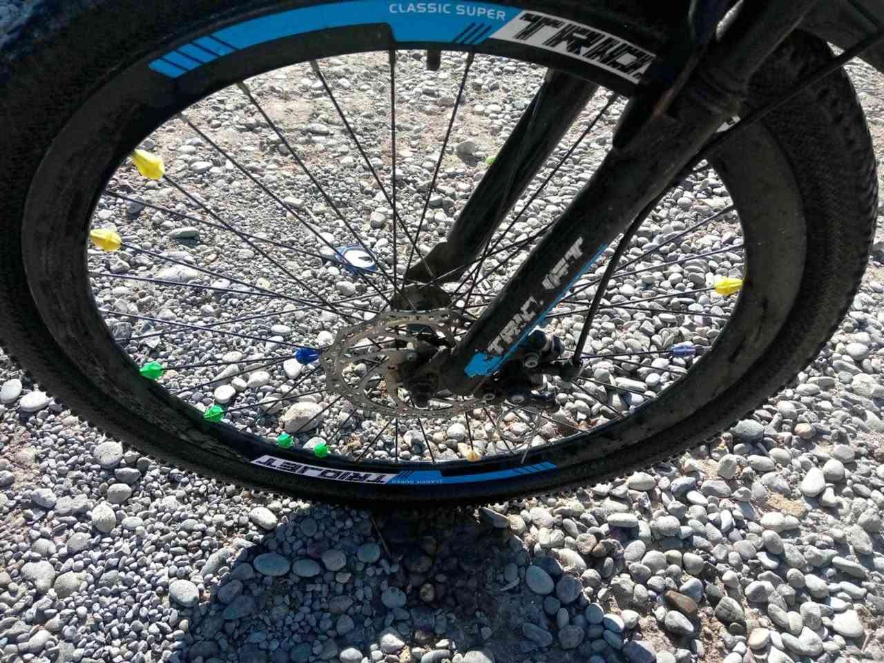 باسكل للبيع جبلي حجم 26 اغراضو جدد بس يرادلو برغي للعدله باسكل جديد السعر 55 وبي مجال مكان الموصل الايسر حي الشيماء


**إذا كنت صاحب هذا الإعلان وتريد حذفه لأي سبب، رجاءا أرسل رسالة إلى الدعم الفني**