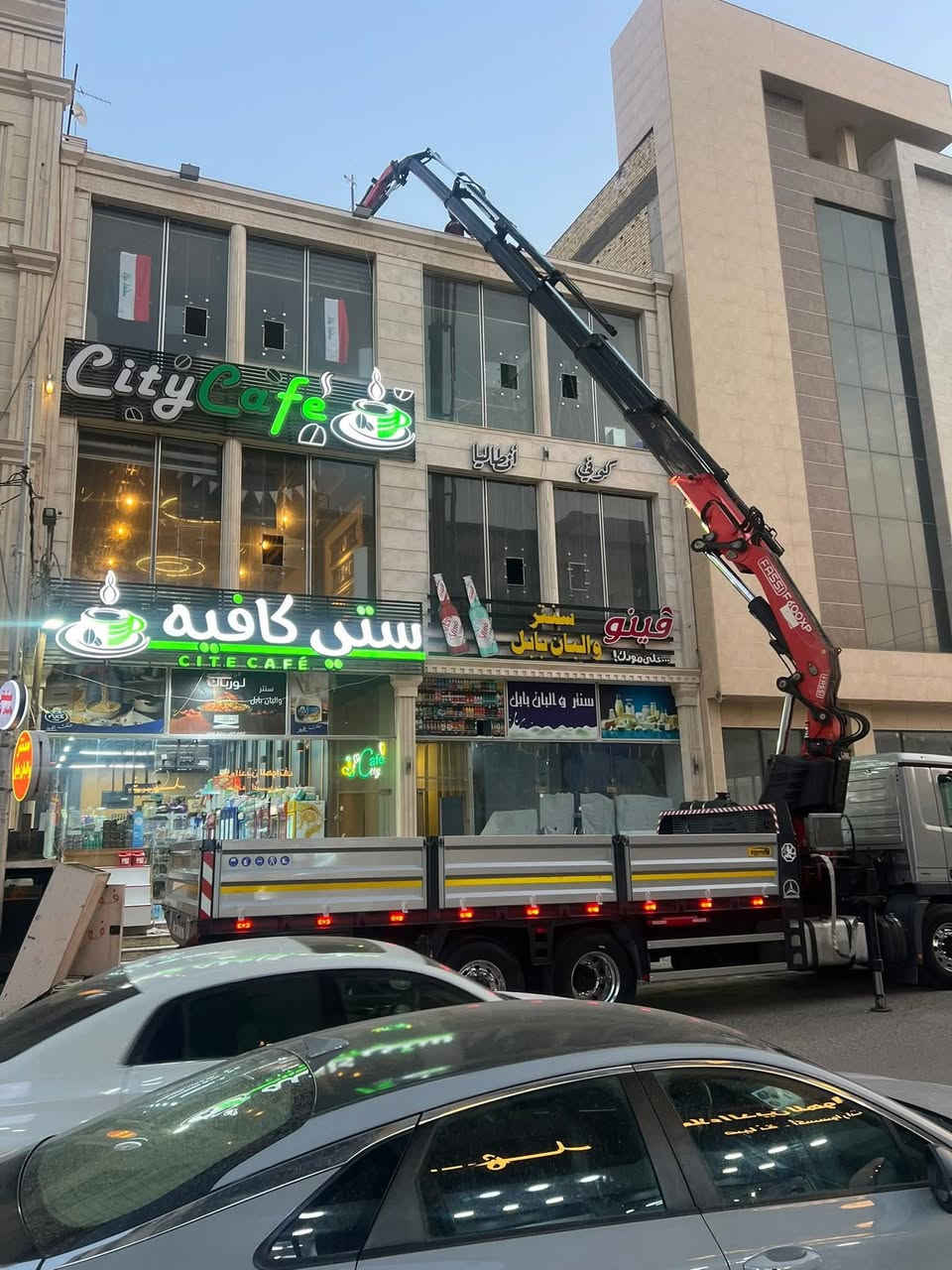 اكتروز ٢٠١٤ فول سيفتي ريمونت ١٨طن تم تخفيض السعر بسبب الوعود الكاذبه  للأستفسار الاتصال بالرقم ***********
