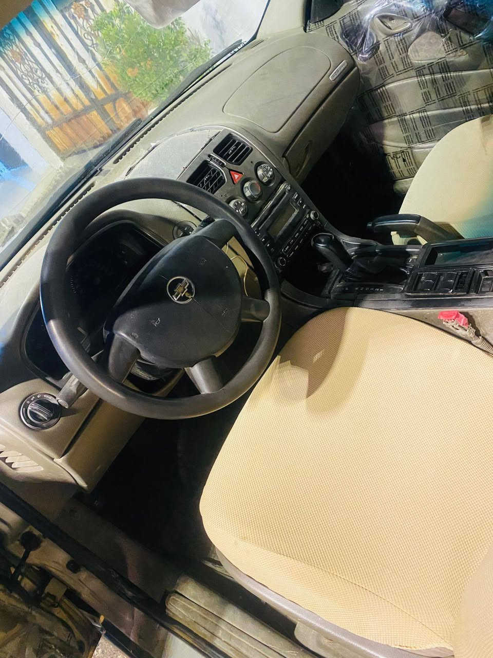 شۆفرلێت لومینای 2005ی ئەمریکی ....
بێ لێدران و سبوغ ، موس و بڕاوە بەشەرت ، گێڕ و مەکینە بەشەرت بێ  بوخار و دووکەڵ ، گێڕ تۆماتیکی شەش پستۆن بەشەرتی ئەوەی بەنزین بەقەد چوار پستۆنێک بخوات ، سەنەوی پلاستیک ...
28وەرەقە و مەجالێکی برایانە 
ڤایبەر واتس ئەپ 
+964 750 210 6318 سوران, أربيل
